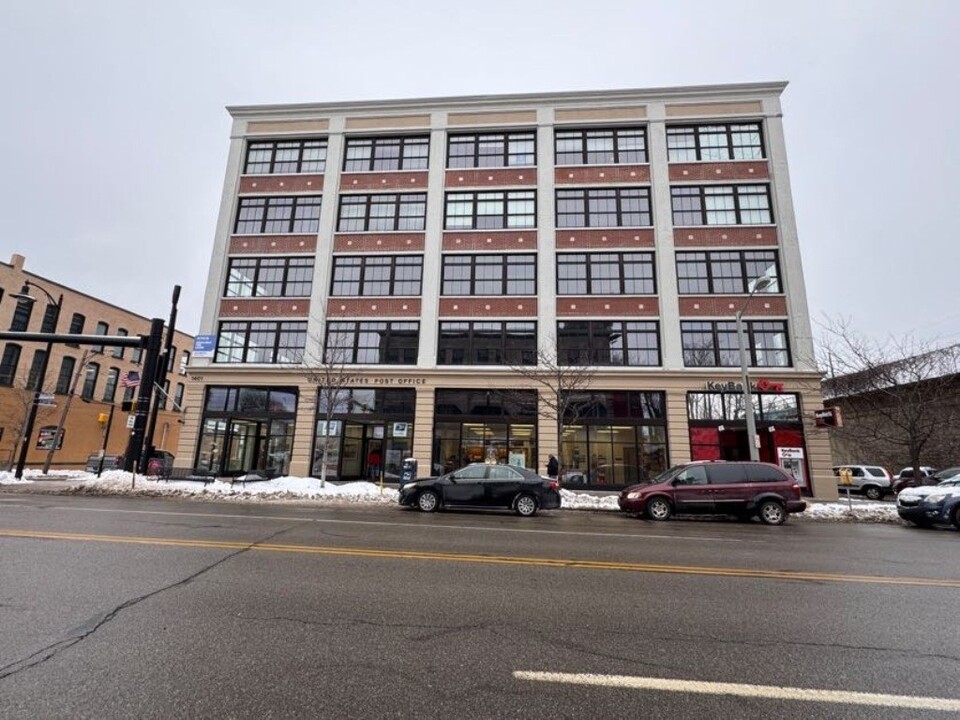 1401 State St in Erie, PA - Building Photo