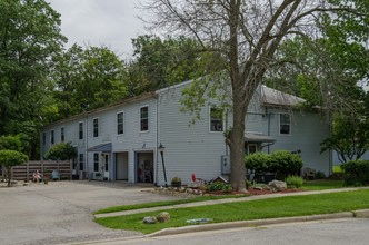 1881 Rosewood Dr in Ontario, OH - Building Photo - Building Photo