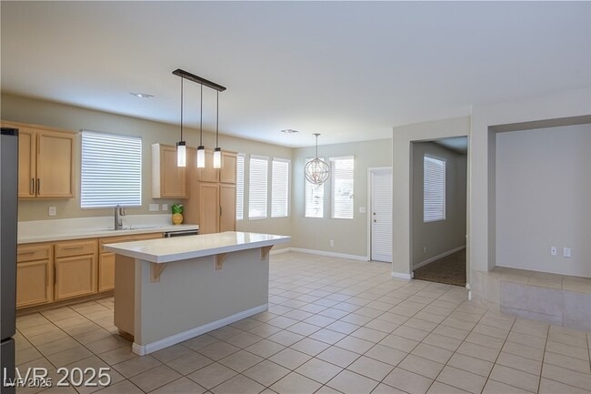 2255 Early Frost Ave in Henderson, NV - Building Photo - Building Photo