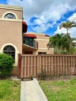8074 Severn Dr, Unit C in Boca Raton, FL - Building Photo