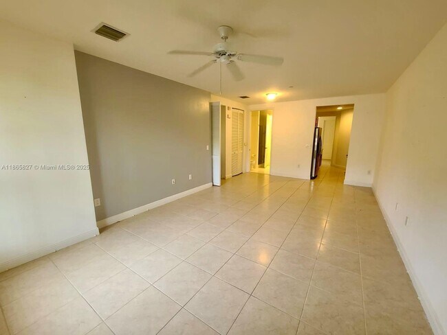 330 SW 14th Ave in Fort Lauderdale, FL - Building Photo - Building Photo