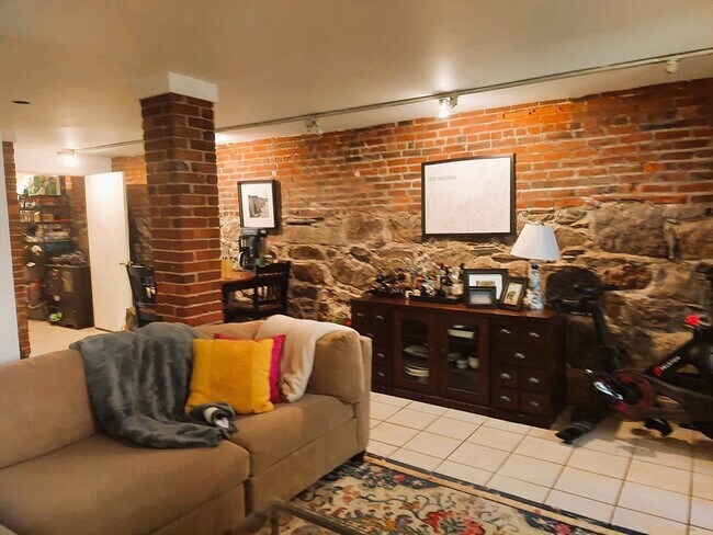 73 Chandler St, Unit 3 in Boston, MA - Building Photo - Building Photo