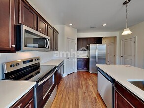 5305 Virtue Ave in Murfreesboro, TN - Foto de edificio - Building Photo