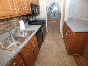 3422 McShane Way in Dundalk, MD - Building Photo - Building Photo