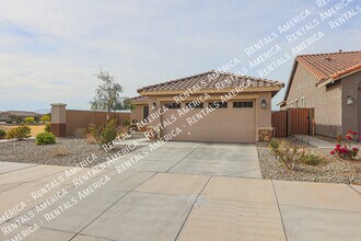 24424 N 164th Dr in Surprise, AZ - Foto de edificio - Building Photo