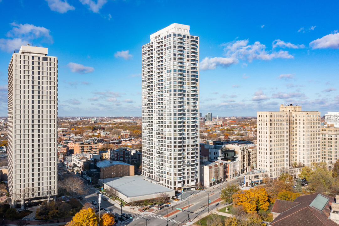 Lincoln Park West in Chicago, IL - Building Photo