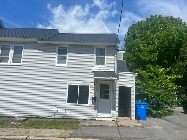 property at 711 Elm St