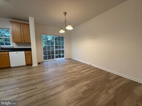 7602 Audubon Meadow Way in Alexandria, VA - Building Photo - Building Photo