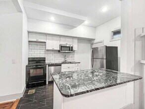 310 W 42nd St in Savannah, GA - Building Photo - Building Photo