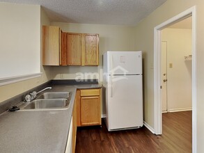 906 Brookstone Dr in Franklin, IN - Building Photo - Building Photo