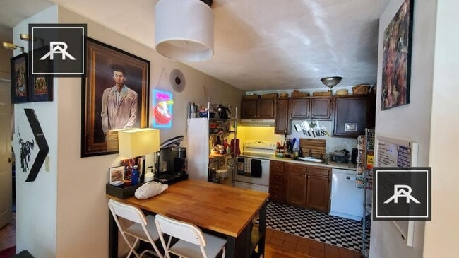 243 Kelton St in Boston, MA - Building Photo - Building Photo