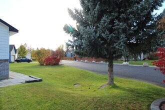 3922 E Siskin Ln in Mead, WA - Building Photo - Building Photo