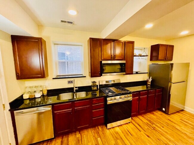 4816 N Avers Ave in Chicago, IL - Building Photo - Building Photo