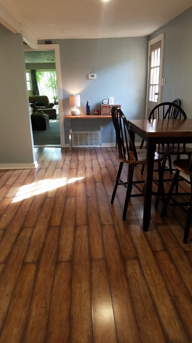 1601 Post Rd in San Marcos, TX - Building Photo - Building Photo