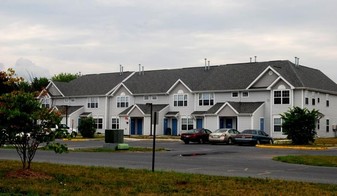 Cambridge Club Apartments