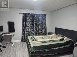 1305 Brandon Terrace in Milton, ON - Building Photo - Building Photo