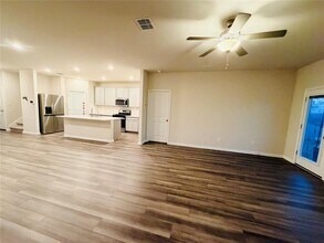 1645 Settlers Glen Dr in Round Rock, TX - Building Photo - Building Photo