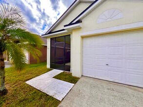 2220 Woods Edge Cir in Orlando, FL - Building Photo - Building Photo