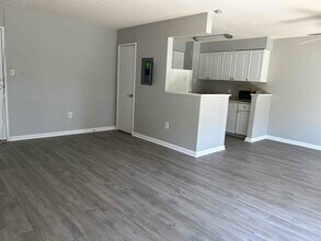 4 S Van Dorn St in Alexandria, VA - Building Photo - Building Photo