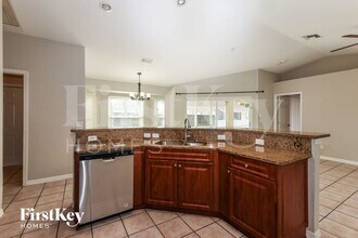 17421 Kentucky Rd in Ft. Myers, FL - Building Photo - Building Photo