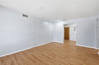 242 W Cober Dr in Grand Prairie, TX - Building Photo - Building Photo