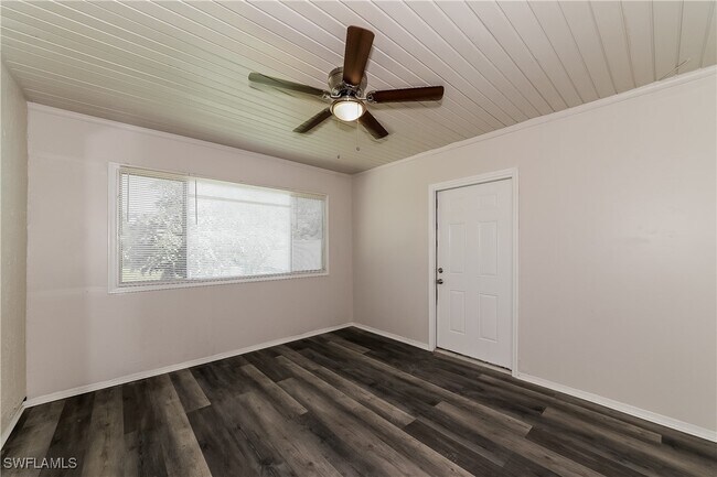 property at 5726 Kenwood Dr