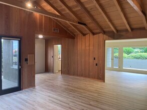 1225 Silverado St in La Jolla, CA - Foto de edificio - Building Photo