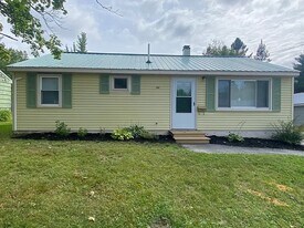156 Thornton Rd in Bangor, ME - Building Photo