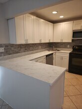 2631 NW 60th Way in Sunrise, FL - Building Photo - Building Photo