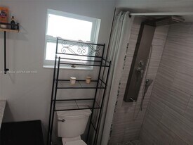 11510 SW 182nd Terrace in Miami, FL - Building Photo