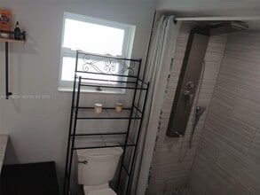 11510 SW 182nd Terrace in Miami, FL - Building Photo - Building Photo