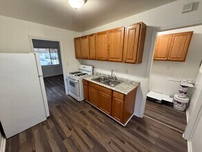 13155 Sidonie Ave in Warren, MI - Building Photo - Building Photo