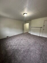 418 Pacific St in McKeesport, PA - Building Photo - Building Photo