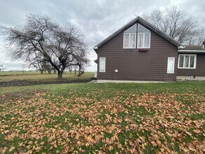 2075 Co Rd in Canandaigua, NY - Foto de edificio - Building Photo