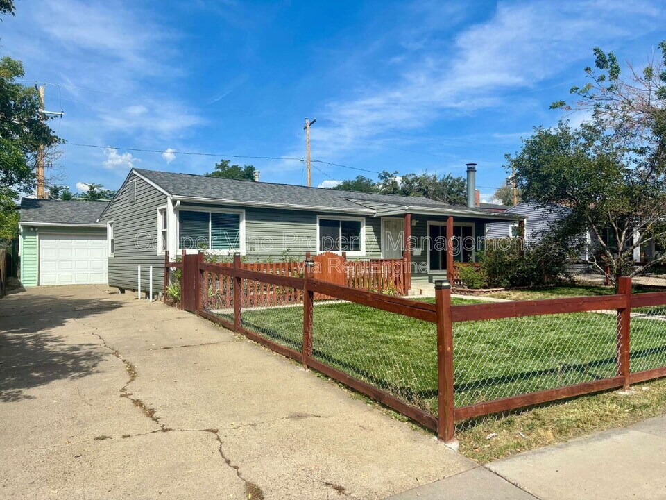 7221 Canosa Ct in Westminster, CO - Building Photo