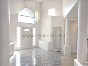 14112 Windsor St in Overland Park, KS - Building Photo - Building Photo