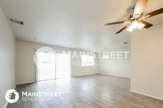 4740 Escalante Dr in North Port, FL - Building Photo - Building Photo