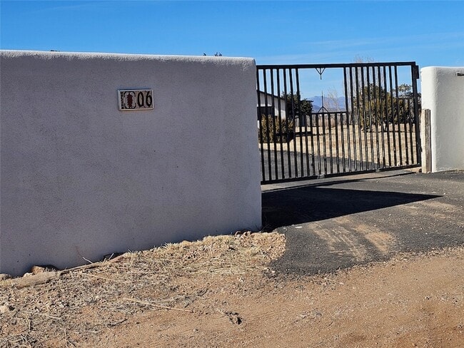 6 Ocaso Dr in Santa Fe, NM - Building Photo - Building Photo