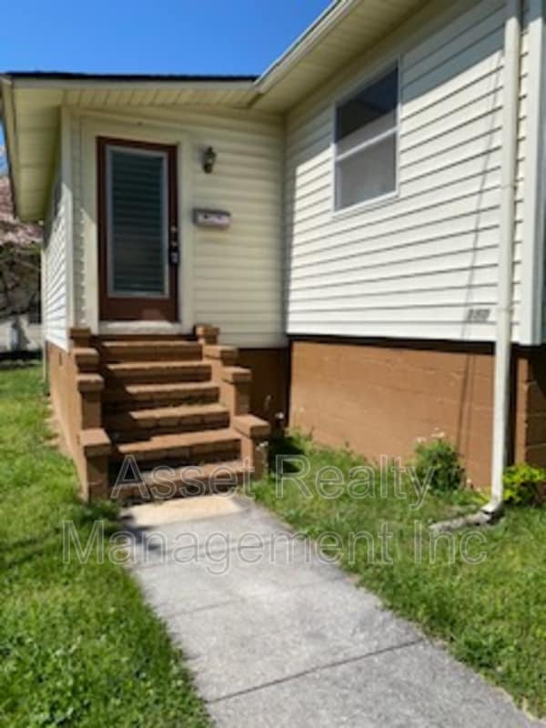 150 Outer Dr in Oak Ridge, TN - Building Photo - Building Photo