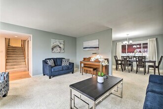 514 N Arizona Ave in Glenwood, IL - Foto de edificio - Building Photo