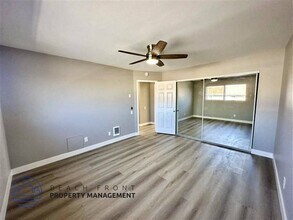 2215 Nelson Ave. in Redondo Beach, CA - Foto de edificio - Building Photo