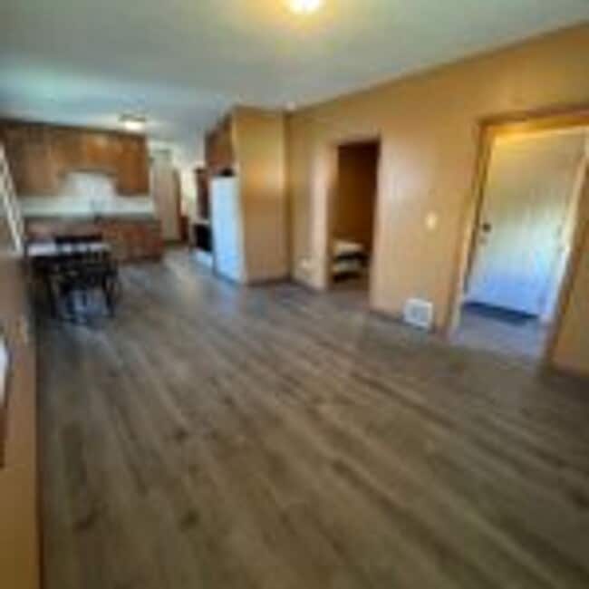 425 N 27th Ave W in Duluth, MN - Building Photo - Building Photo