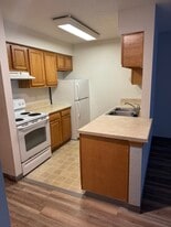 Oak Terrace in Traverse City, MI - Building Photo