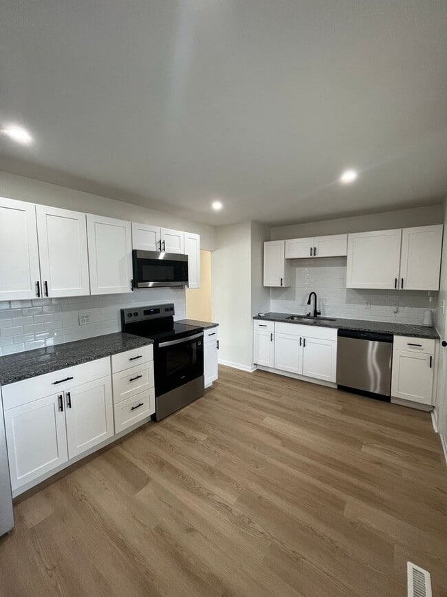 property at 2091 Penrose Dr