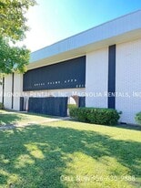 2218 Bell St, Unit 6 in Harlingen, TX - Building Photo