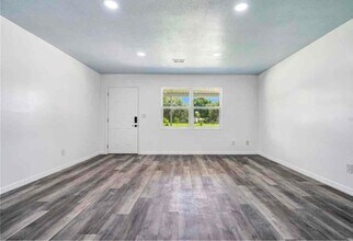 616 5th St in Clermont, FL - Building Photo - Building Photo