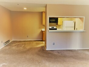 1201 Glen Cove Pkwy in Vallejo, CA - Foto de edificio - Building Photo