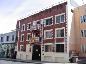 712 S Westlake Ave in Los Angeles, CA - Building Photo - Building Photo