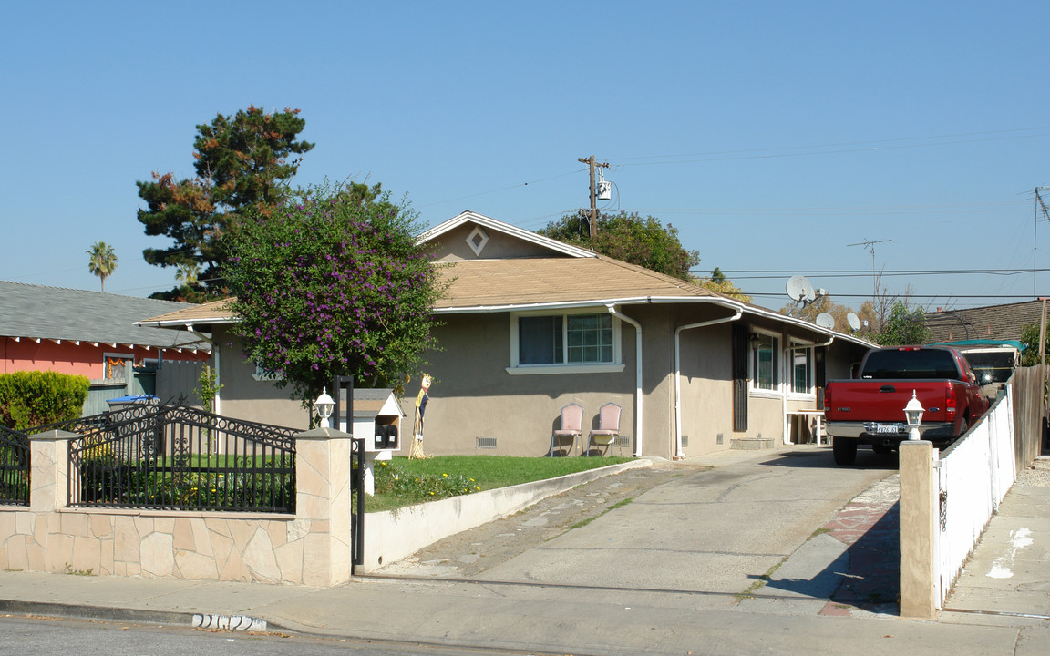 224-226 Lynette Way in San Jose, CA - Building Photo