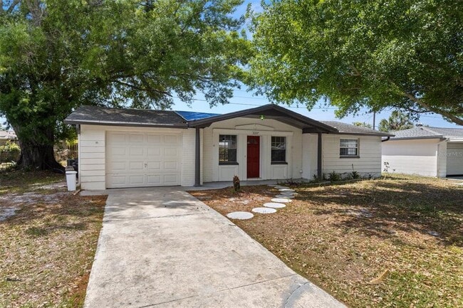 3337 Winder Dr in Holiday, FL - Building Photo - Building Photo